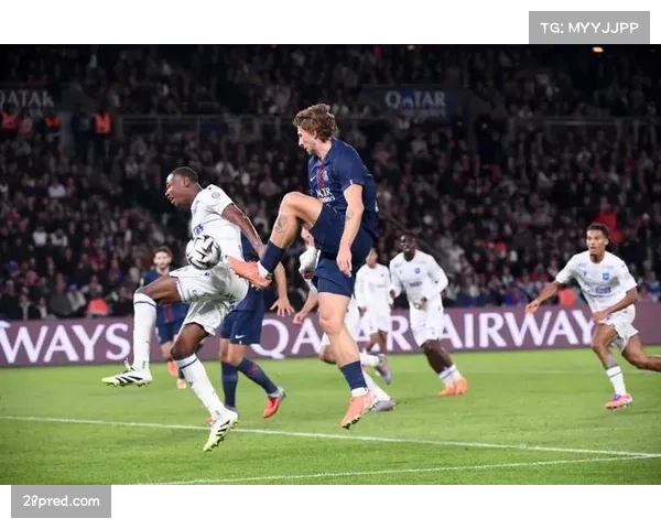 门德斯破门难救主，大巴黎在法甲联赛中遭洛里昂1-1逼平